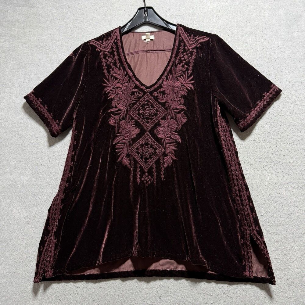 Kyla Seo Tunic Top Women’s Small Burgundy Velvet Rose Embroidered Anthropologie